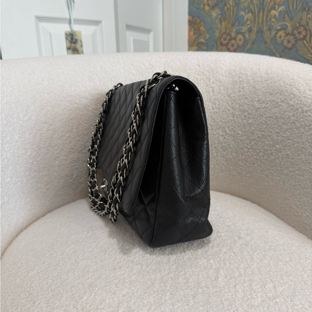 Chanel Black Caviar Maxi Classic Single Flap with Silver Hardware - Picture 6 of 16